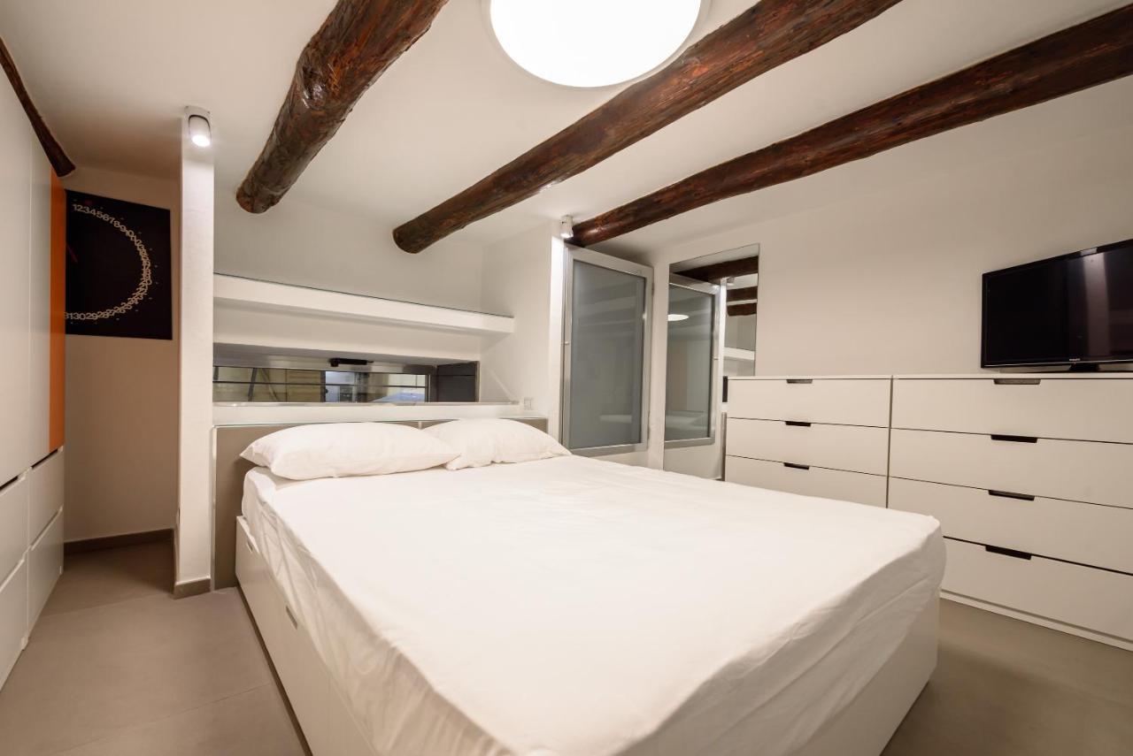Apartamento Riviera Di Chiaia 155 Nápoles Exterior foto